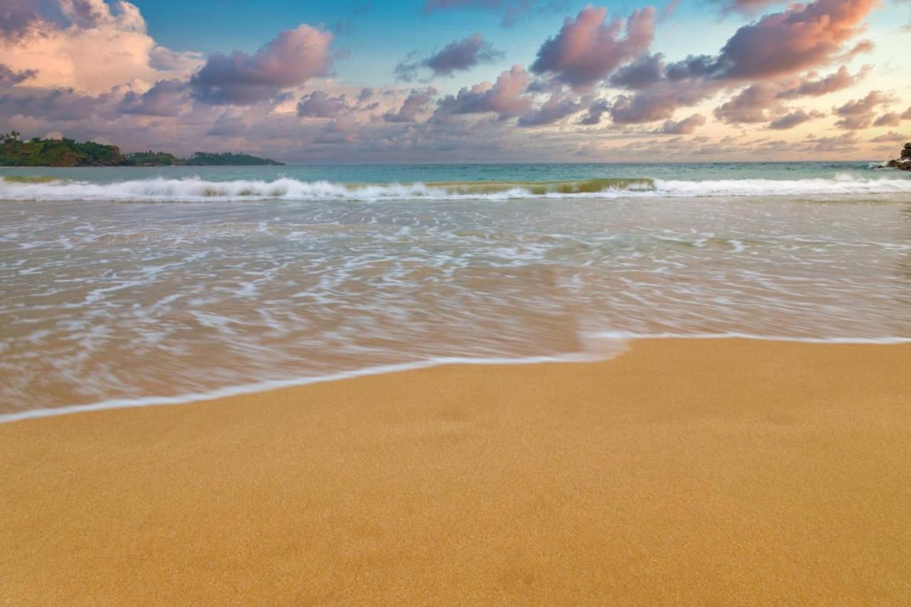 Talalla Ocean Beach Bungalow 마타라 외부 사진